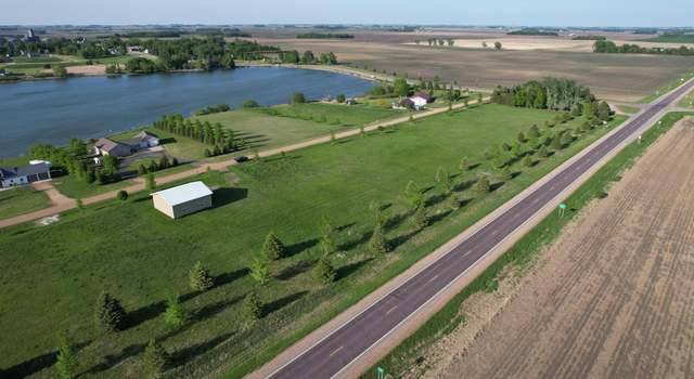 Photo of 4 Summit Ln, Lake Wilson, MN 56151
