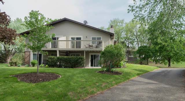 Photo of 4510 Bridge Ct, Shoreview, MN 55126