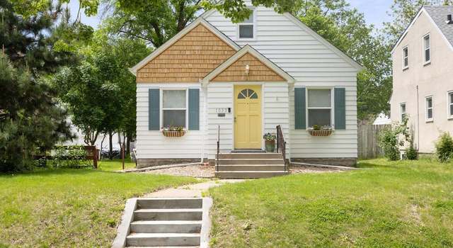 Photo of 1033 Hall Ave, West Saint Paul, MN 55118