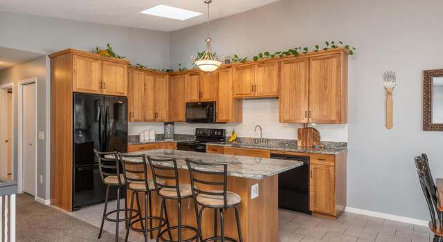 Photo of 1178 Aston Cir, Burnsville, MN 55337