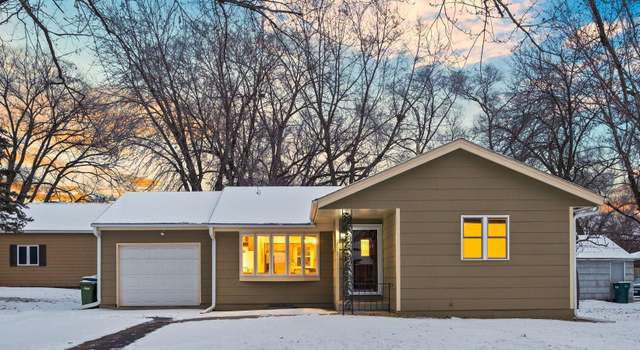 Photo of 6573 Arthur St NE, Fridley, MN 55432