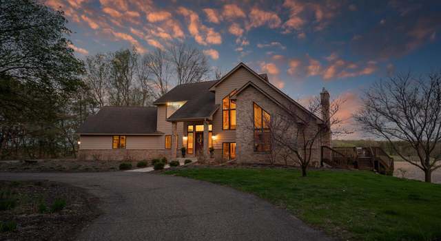 Photo of 2318 Tamarack Dr, Medina, MN 55356