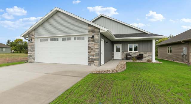 Photo of 110 Par Dr, Albany, MN 56307