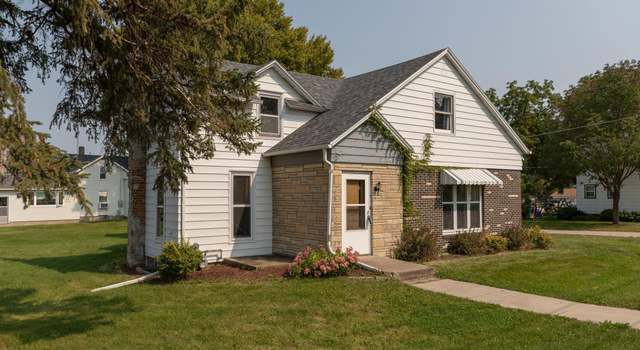 Photo of 305 W Eyota St, Dover, MN 55929