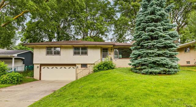 Photo of 3101 Hilldale Ave NE, Saint Anthony, MN 55418