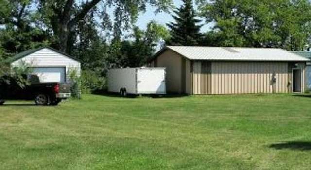 Photo of 2208 / 2210 William St, Wheatland, ND 58079