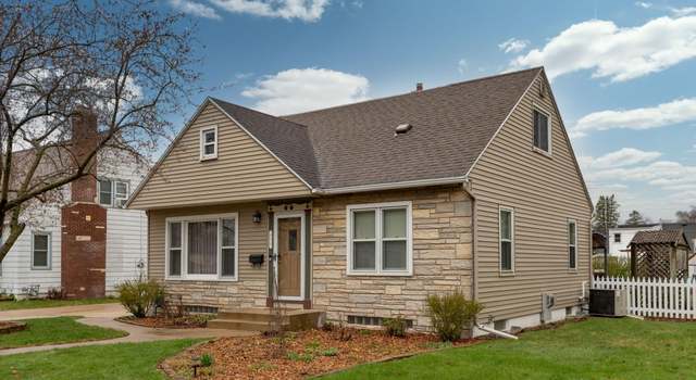 Photo of 939 8th Ave NE, Rochester, MN 55906