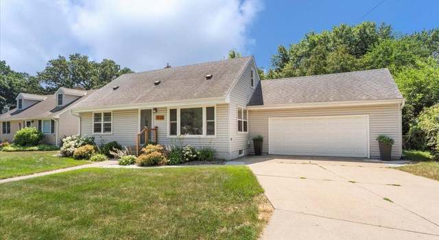 Photo of 1858 Beckman Ave, Saint Paul, MN 55112