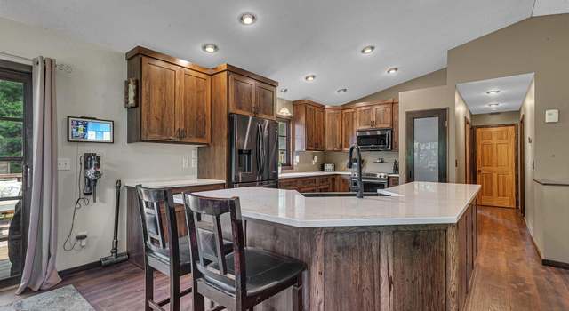 Photo of 37116 Sarah Ln, Avon Twp, MN 56310