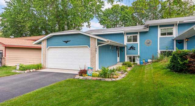 Photo of 1061 Eastview Cir, Shakopee, MN 55379