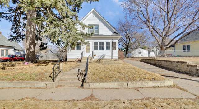 Photo of 147 Haskell St E, West Saint Paul, MN 55118