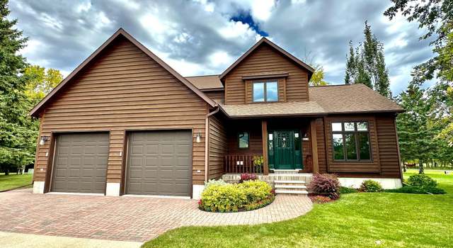Photo of 312 Oakdale Ct NE, Warroad, MN 56763