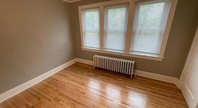 Photo of 396 Sherburne Ave, Saint Paul, MN 55103