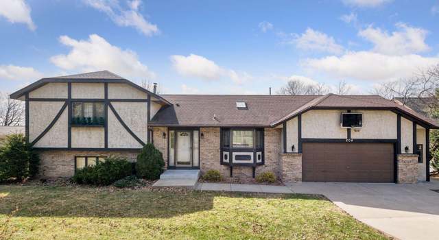 Photo of 204 Sunset Blvd, Waconia, MN 55387
