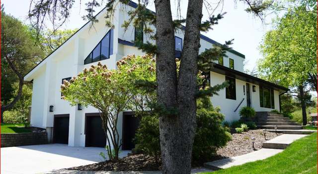 Photo of 6000 Arbour Ln, Minneapolis, MN 55436