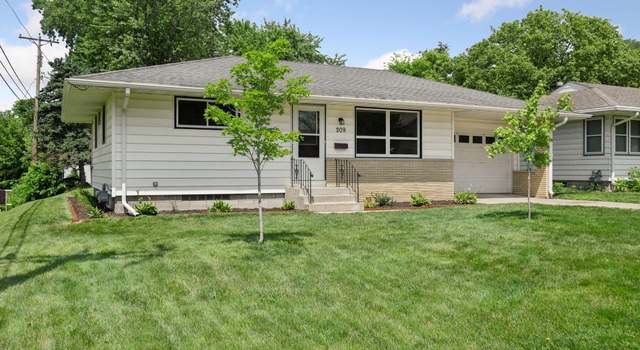 Photo of 209 4th St E, Jordan, MN 55352