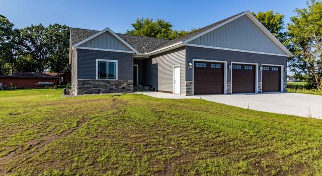 Photo of 330 10th St S, Sartell, MN 56377
