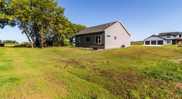 Photo of 330 10th St S, Sartell, MN 56377