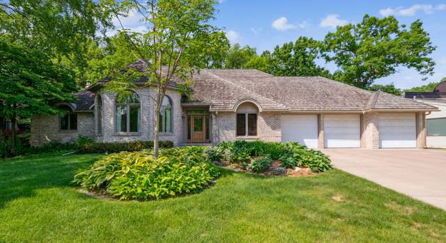 Photo of 3087 Brookshire Ln, New Brighton, MN 55112