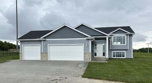 Photo of 610 10th St NW, Kasson, MN 55944