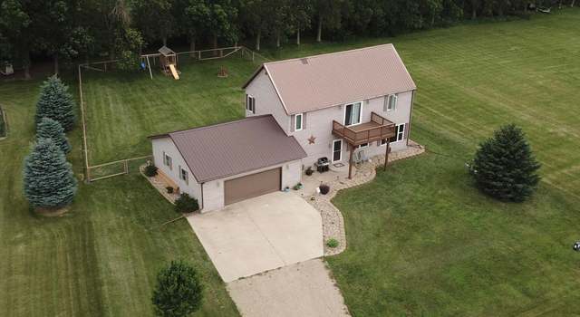 Photo of 32 Lime Lake Dr, Avoca, MN 56114