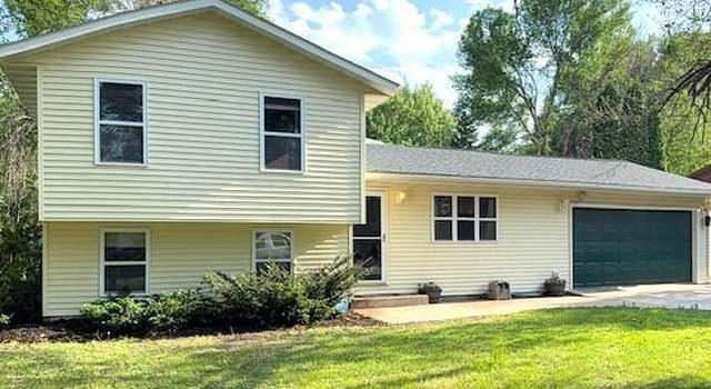 Photo of 403 Medayto Dr, Spicer, MN 56288