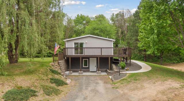 Photo of 1524 Mulberry St, Taylors Falls, MN 55084