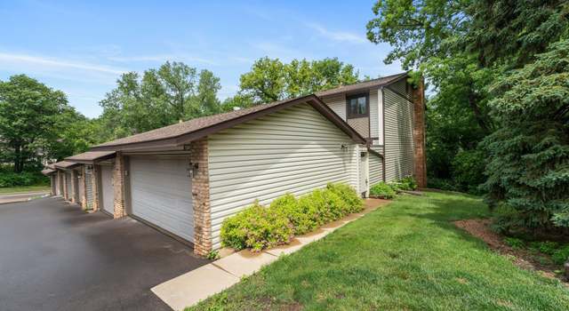 Photo of 13417 Heather Hills Dr, Burnsville, MN 55337