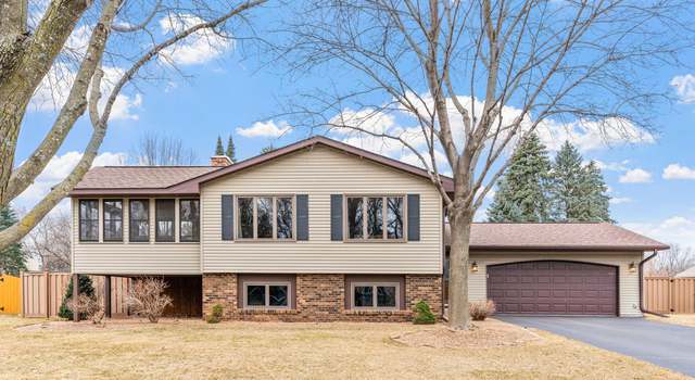 Photo of 4745 Kevin Ln, Shoreview, MN 55126