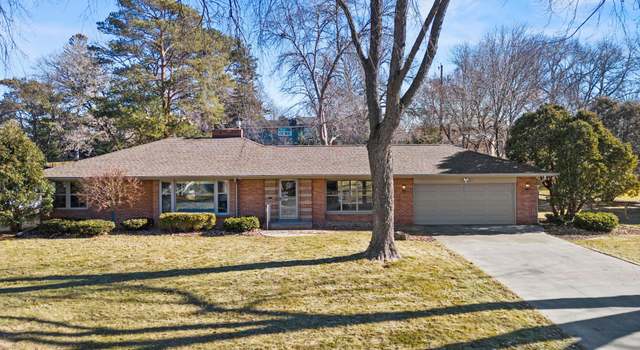 Photo of 5525 Glengarry Pkwy, Edina, MN 55436