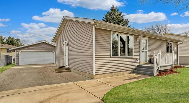 Photo of 1951 42nd St NW, Rochester, MN 55901