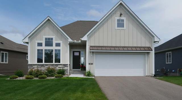 Photo of 1872 Oakpointe Dr, Waconia, MN 55387