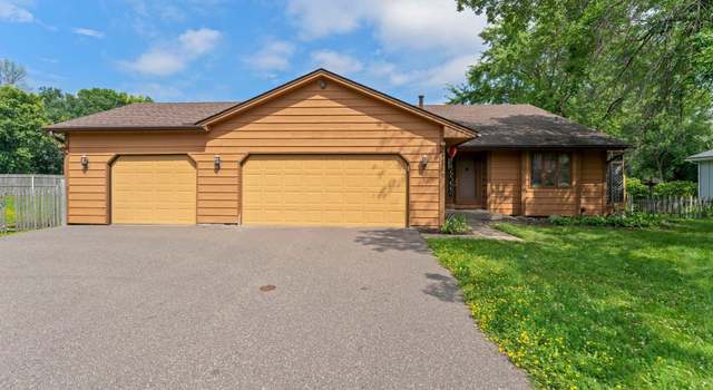 Photo of 4290 Larch Pl N, Plymouth, MN 55442