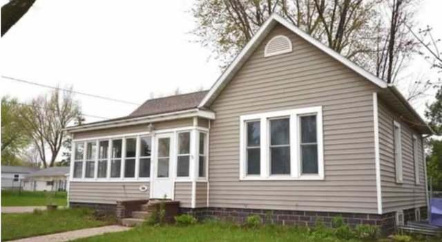 Photo of 208 Park Ave NW, Elysian, MN 56028