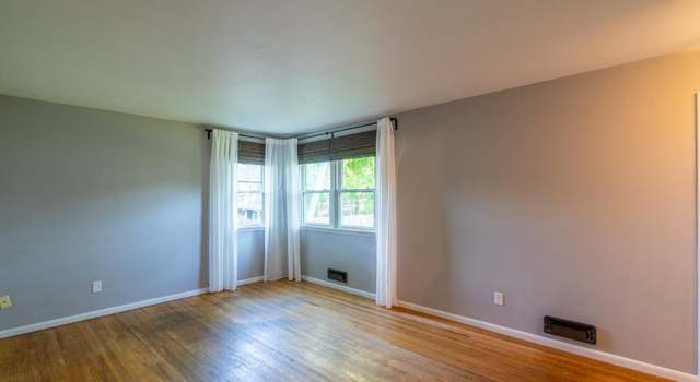 Photo of 1047 Madison St, Anoka, MN 55303