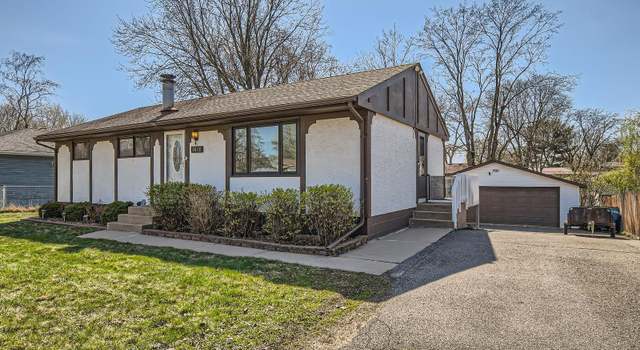 Photo of 7612 Arthur St NE, Fridley, MN 55432