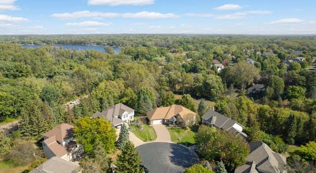 Photo of 633 Evans Ct, Shoreview, MN 55126