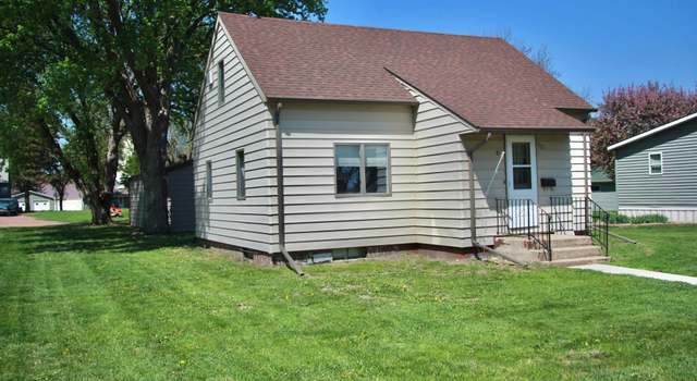 Photo of 221 E Winona St, Sanborn, MN 56083