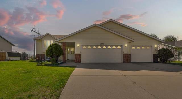 Photo of 1832 Patricks Bay, Faribault, MN 55021