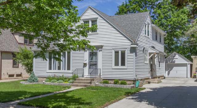Photo of 1331 2nd St NW, Rochester, MN 55901