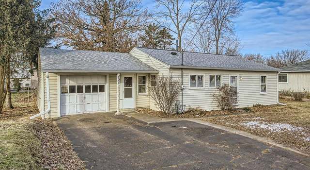 Photo of 405 Warner Ave S, Willernie, MN 55090