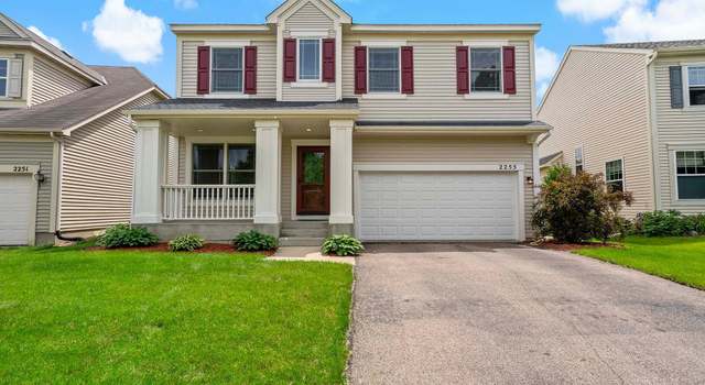 Photo of 2255 Clover Field Dr, Chaska, MN 55318