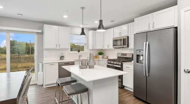 Photo of 21812 Wisteria Way, Farmington, MN 55024