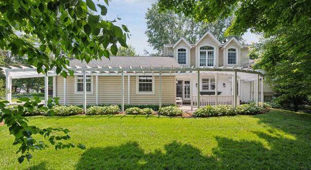 Photo of 18805 Azure Rd, Wayzata, MN 55391