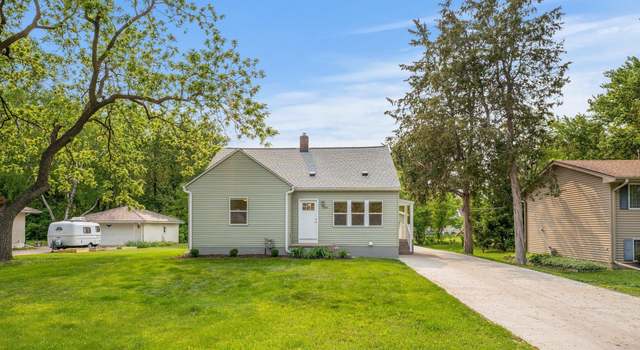 Photo of 1001 Glendon St N, Maplewood, MN 55119