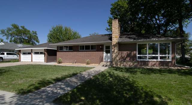 Photo of 355 N Lexington Ave, Le Center, MN 56057