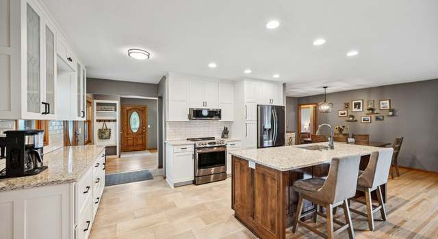 Photo of 8731 19th Ave S, Bloomington, MN 55425