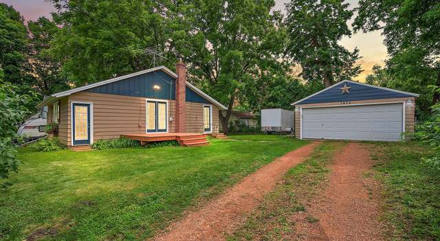 Photo of 1672 Finch Ln, Mound, MN 55364