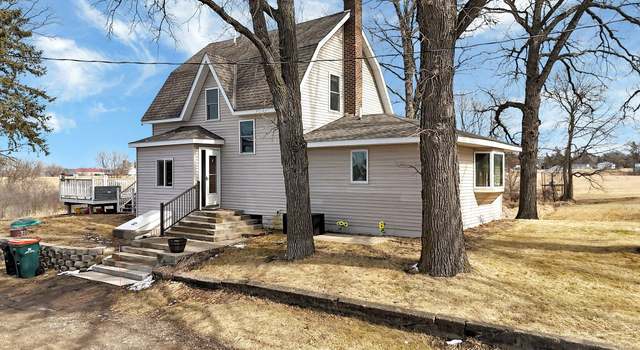 Photo of 512 Franklin St W, Burtrum, MN 56318