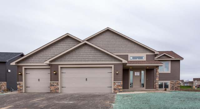 Photo of 437 Westwood Dr, River Falls, WI 54022